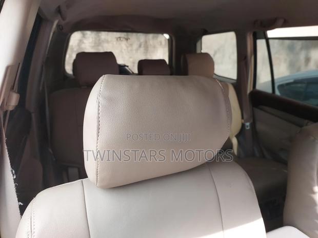 2011 Toyota Land Cruiser Prado 2.7 i White - Used Luxury SUV for Sale
