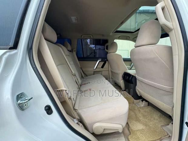 '2017 Prado 2.8 - White Toyota Land Cruiser'
