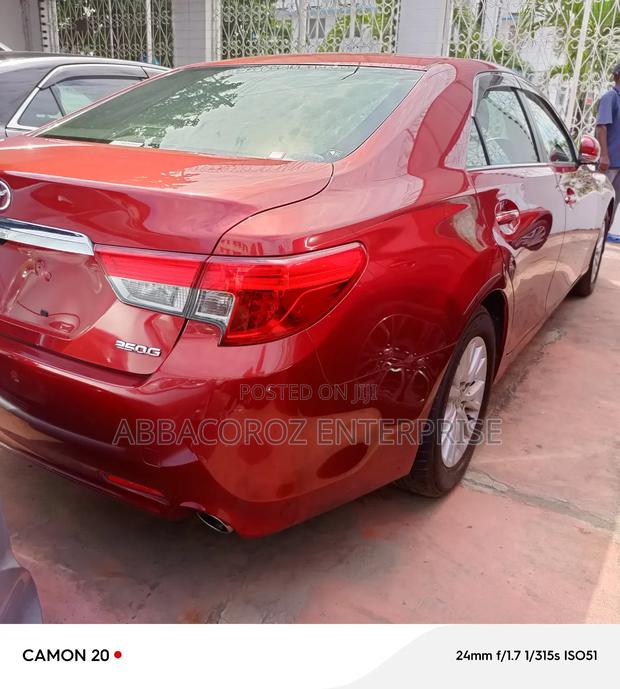 Used 2017 Toyota Mark X 2.5 Rear-Wheel Drive Burgundy