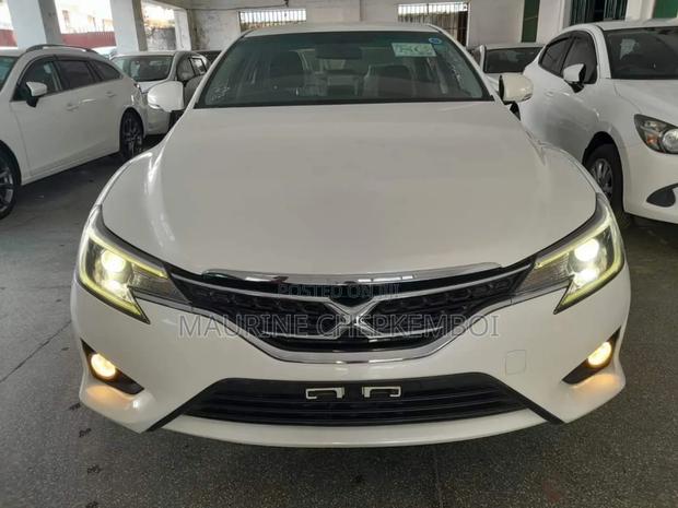 2017 Toyota Mark X 2.5 RWD Pearl - Astonishing Luxury Sedan