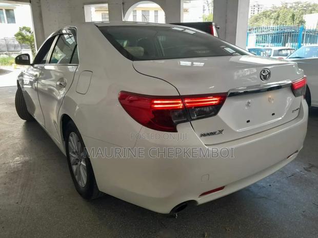 2017 Toyota Mark X 2.5 RWD Pearl - Astonishing Luxury Sedan