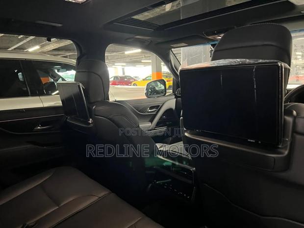 Luxury Off-White Lexus LX 2023: Explore in Style