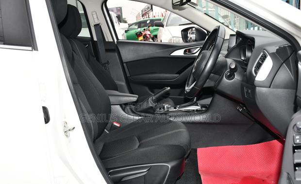 2017 Mazda Axela White: A Luxurious and Stylish Ride