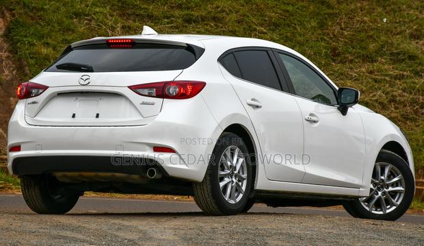 2017 Mazda Axela White: A Luxurious and Stylish Ride