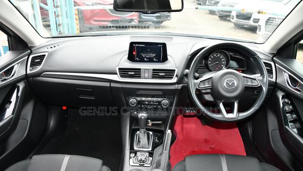 2017 Mazda Axela White: A Luxurious and Stylish Ride