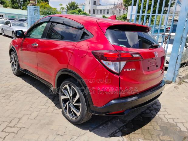 New 2017 Honda Vezel Red: Affordable Compact SUV