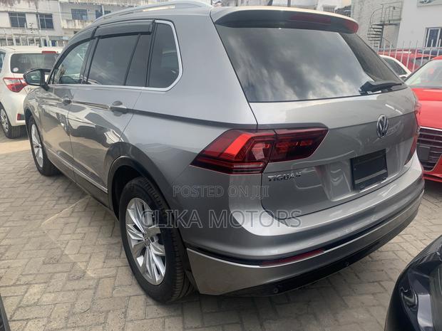 Gray 2.0T Volkswagen Tiguan Sport AWD 4MOTION (2017 Model)