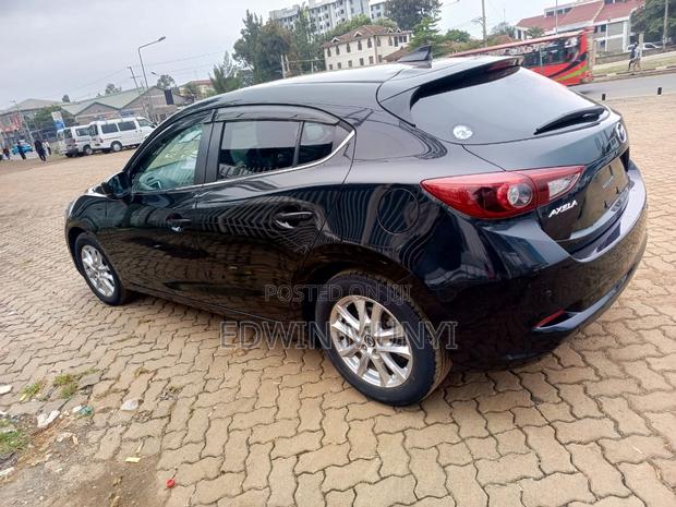 Mazda Axela 2018 Black: Experience the Drive in Style
