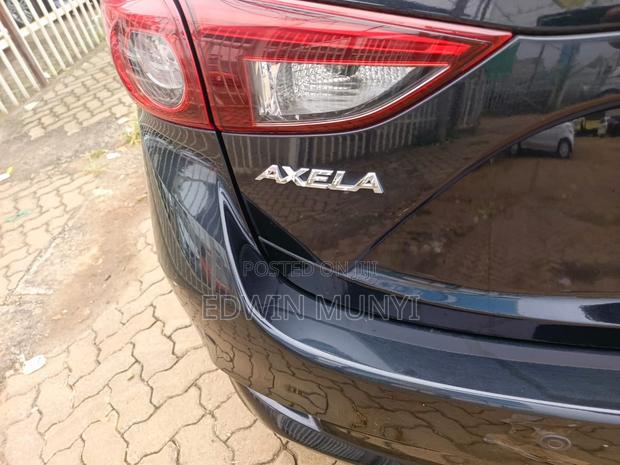 Mazda Axela 2018 Black: Experience the Drive in Style