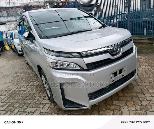 2017 Toyota Voxy Silver: Spacious, Stylish, and Reliable MPV