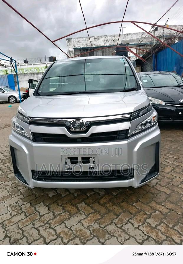 2017 Toyota Voxy Silver: Spacious, Stylish, and Reliable MPV