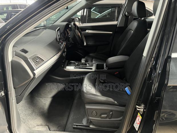 New 2018 Audi Q5 Black: A Suite of Performance