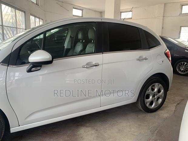 Citroen C3 1.0 Puretech FWD 2016 - White - Pre-owned Sedan
