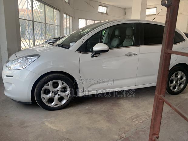 Citroen C3 1.0 Puretech FWD 2016 - White - Pre-owned Sedan