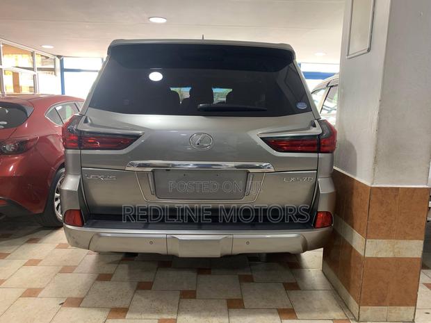 Used 2018 Lexus LX 570 AWD Silver - All-Wheel Drive