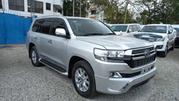 2015 Toyota Land Cruiser ZX Silver V8: Off-Road Capability, On-Road Comfort for sale