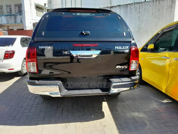 2018 Toyota Hilux White: Powerful and Stylish Pickup Truck