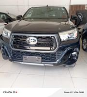 Black 2019 Hilux Toyota - Unmatched Performance for sale