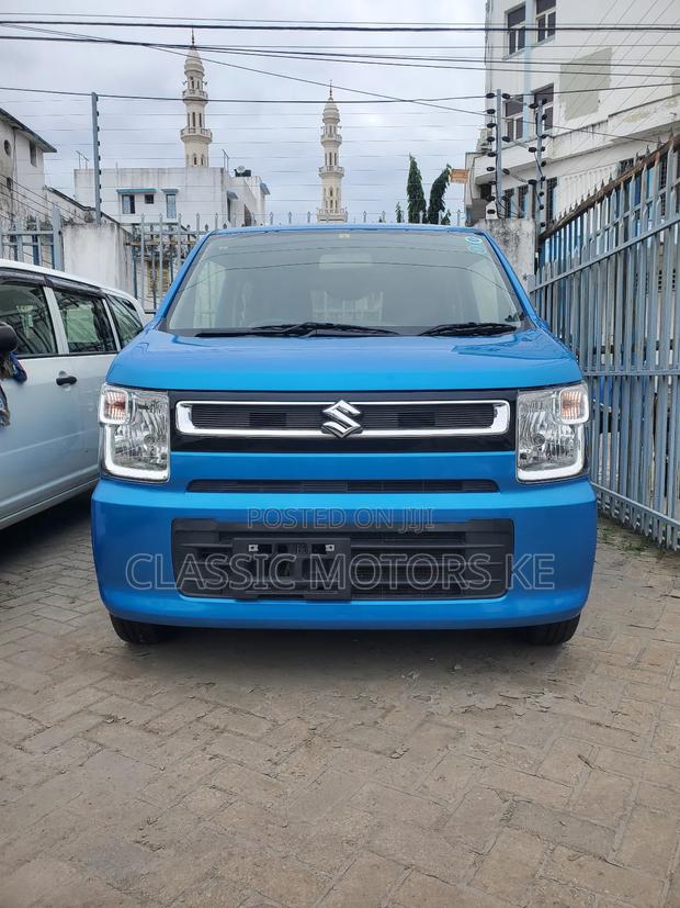 FWD 2017 Suzuki Wagon R 660 Hybrid - Blue