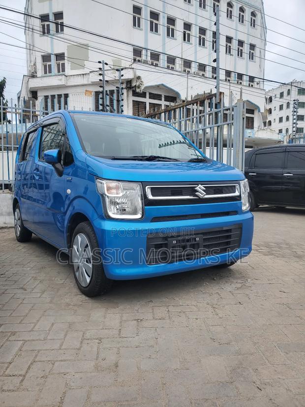 FWD 2017 Suzuki Wagon R 660 Hybrid - Blue
