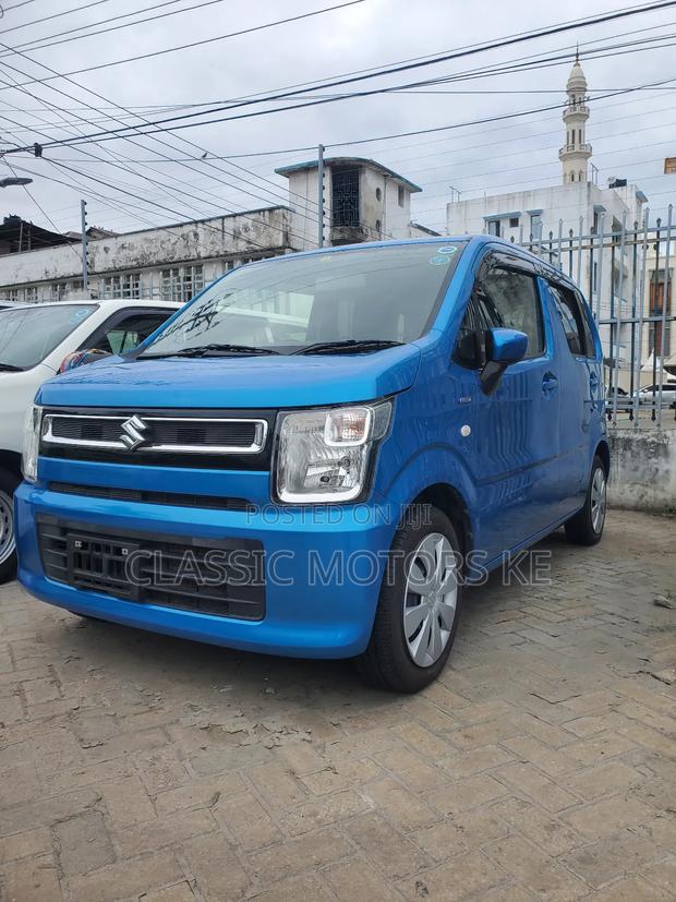 FWD 2017 Suzuki Wagon R 660 Hybrid - Blue