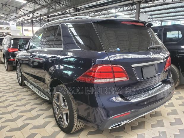 Luxurious 2017 Mercedes-Benz GLE 350d 4MATIC Blue SUV