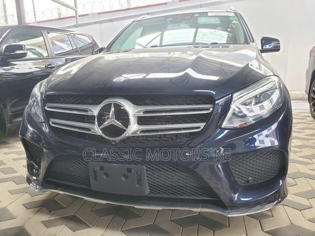 Luxurious 2017 Mercedes-Benz GLE 350d 4MATIC Blue SUV