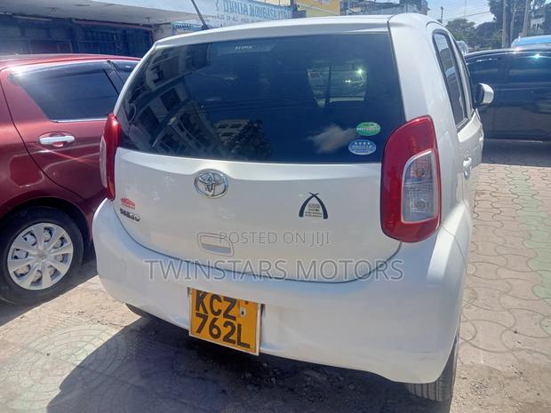 2013 Toyota Passo 1.0 AWD White - Affordable and Efficient