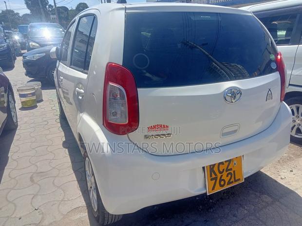 2013 Toyota Passo 1.0 AWD White - Affordable and Efficient