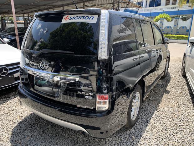 Used Toyota ISIS 1.8 Platana 2WD 2017 Black - Affordable Quality