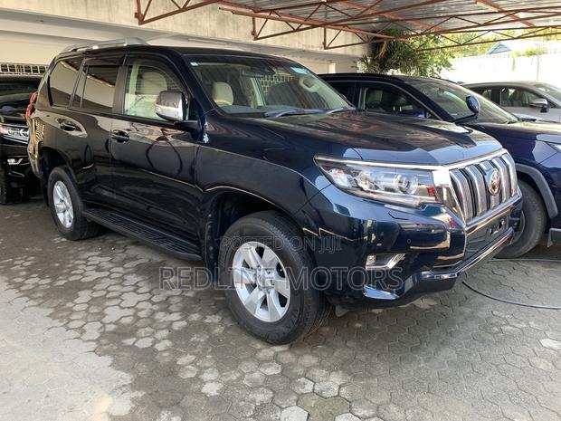 Certified Pre-Owned 2018 Toyota Land Cruiser Prado 2.7 - Green