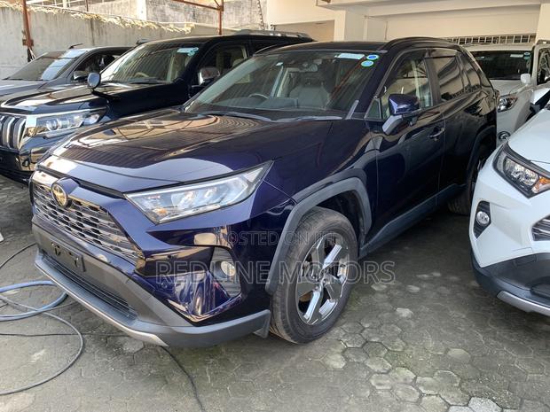 2019 Toyota RAV4 Limited FWD - Blue SUV, Luxury and Style