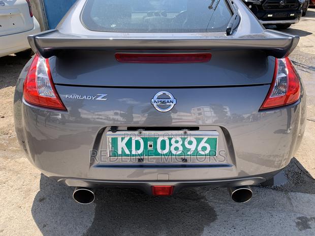2017 Nissan Fairlady Silver - Modern and High-Performance