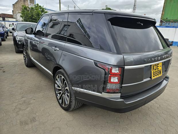 Gray 2015 Land Rover Range Rover Vogue available