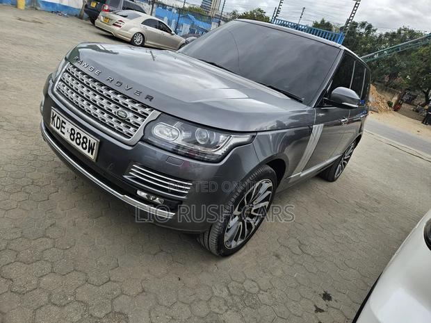 Gray 2015 Land Rover Range Rover Vogue available