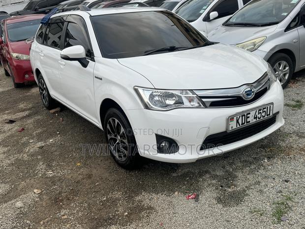 2014 Toyota Corolla Fielder White - Pre-owned Excellence