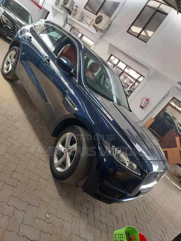 2017 Jaguar F-Pace 20d - Blue - Executive Package