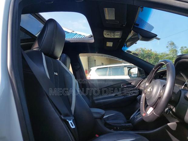 Toyota Harrier 2018 White