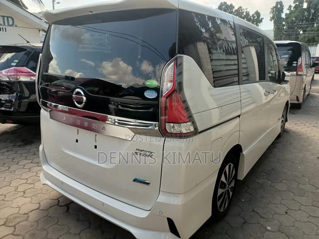 Nissan Serena 2017 White