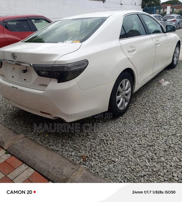 White 2017 Toyota Mark X 2.5 AWD - Powerful Luxury
