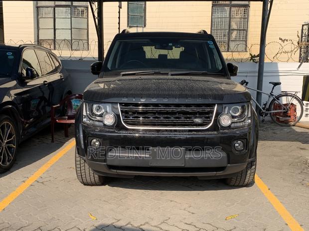 2018 Land Rover Discovery HSE 4x4 Black - Luxury Off-Road