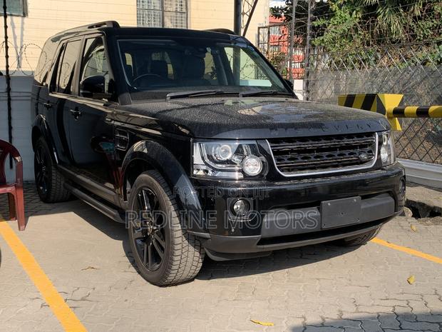 2018 Land Rover Discovery HSE 4x4 Black - Luxury Off-Road