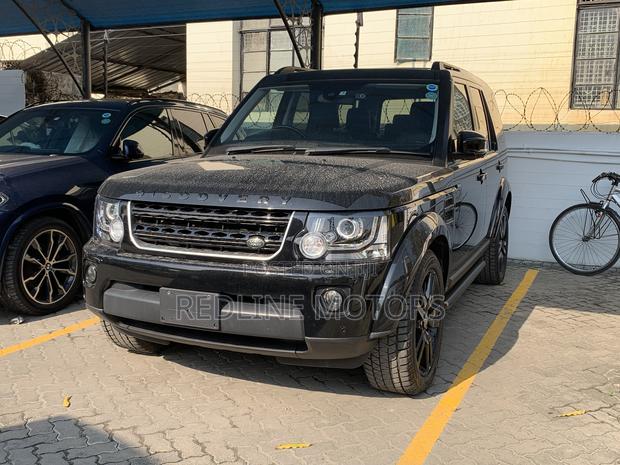 2018 Land Rover Discovery HSE 4x4 Black - Luxury Off-Road