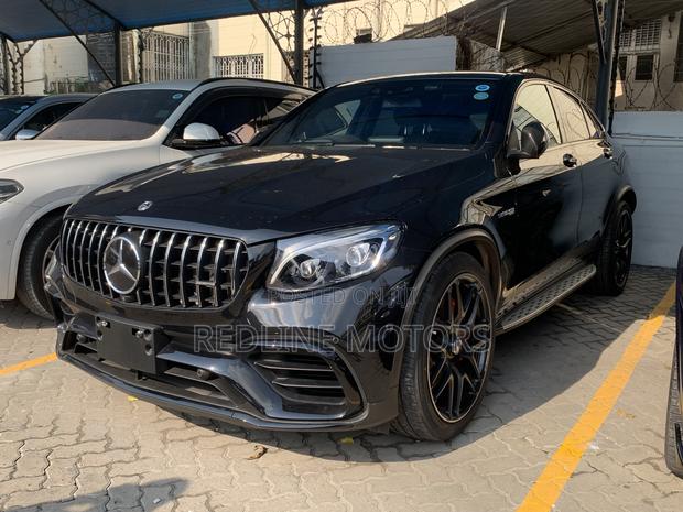 2017 Mercedes-Benz GLC-Class - Black Elegance