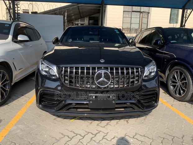 2017 Mercedes-Benz GLC-Class - Black Elegance