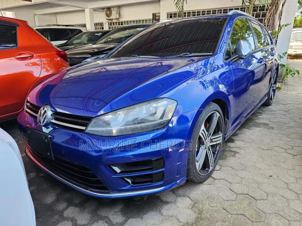 2016 Volkswagen Golf R 4-Door in Blue - High-Performance Car