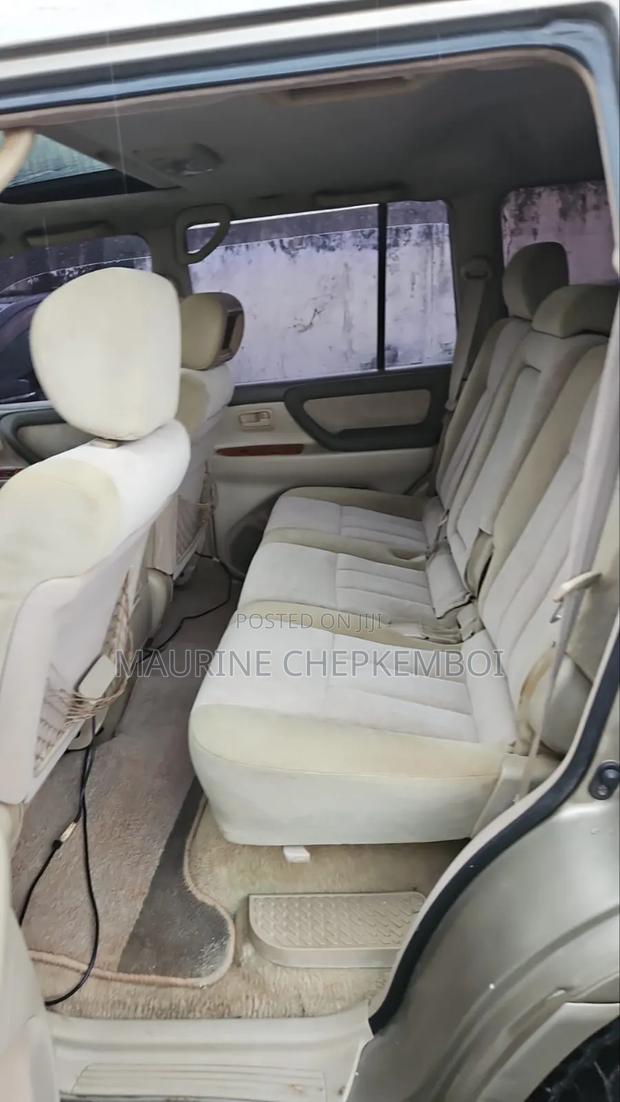 2002 Toyota Land Cruiser HDJ 100 Gold: Reliable Off-Road Adventure