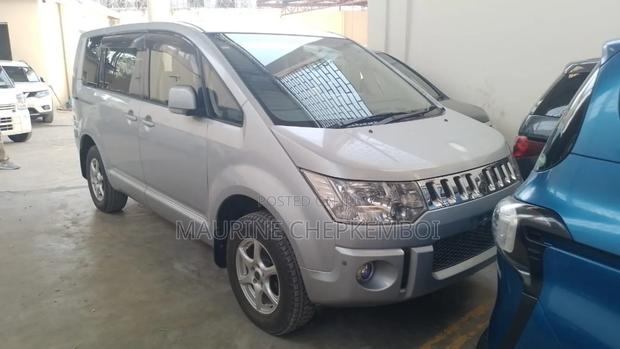 2017 Mitsubishi Delica Silver - Off-Roading and Comfort Combined