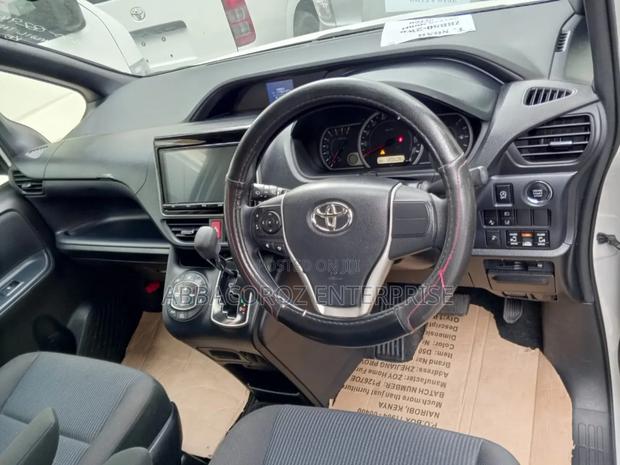 8-Seater 2017 Toyota Noah 2.0 FWD in White: Affordable Luxury and Comfort