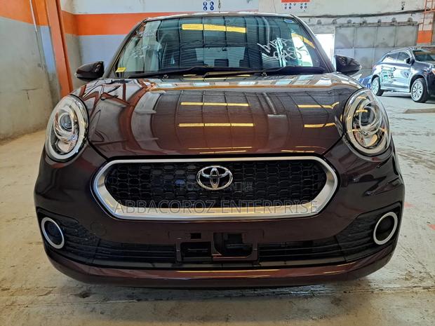 2017 Brown Toyota Passo 1.0 FWD - Efficient and Stylish Compact